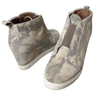 Womens Camo Suede‎ Fashion Sneakers 9.5 Hidden Heel Stretch Festival Army Casual